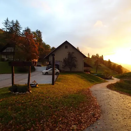 Tourist Farm Pr'dovar 3* سيركلجي نا جورينجسكيم