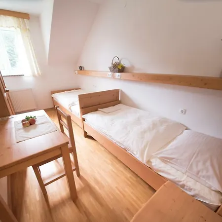 Tourist Farm Pr'dovar فندق مبيت وإفطار 3*