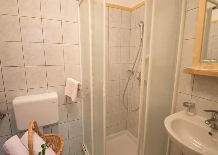 Tourist Farm Pr'dovar Bed and Breakfast 3*