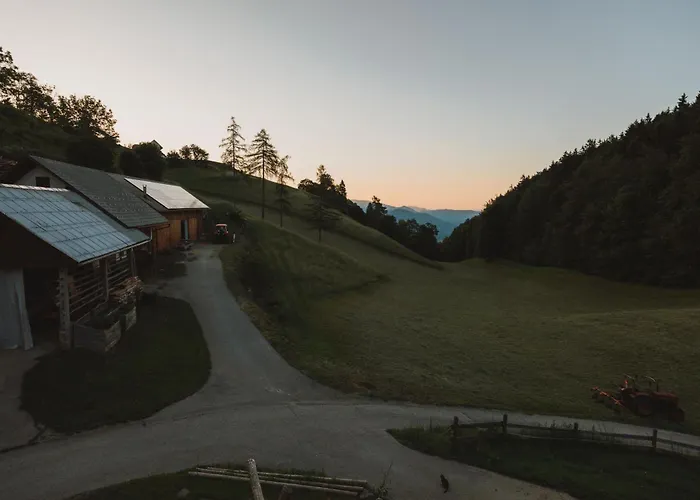 Tourist Farm Pr'dovar 3*