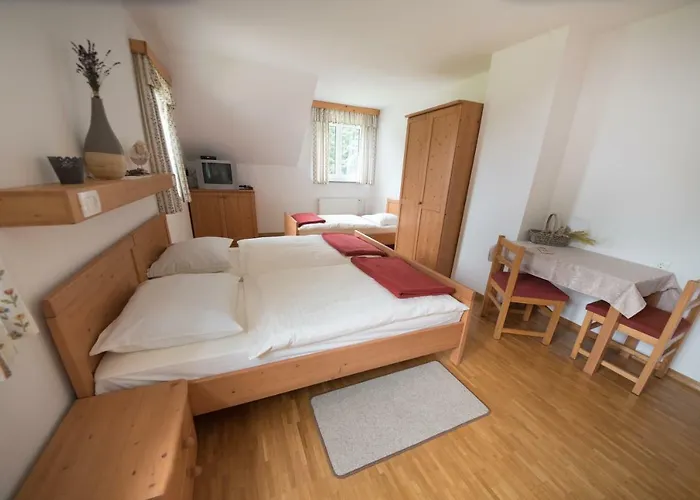 Tourist Farm Pr'dovar 3*